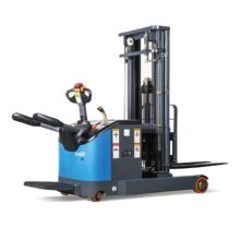 L16 - Electric Reach Stackers